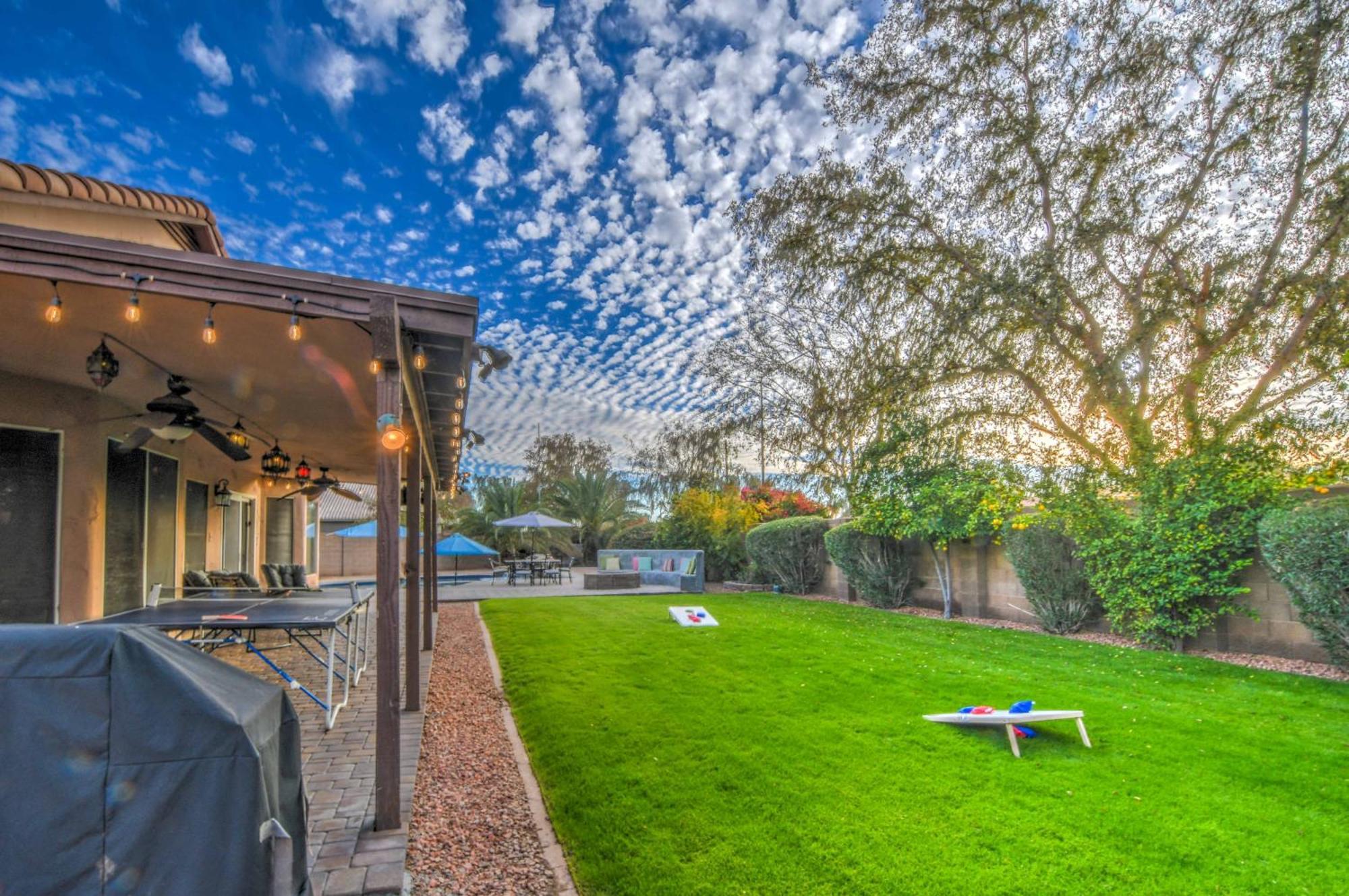 Route 66 Oasis In Downtown Gilbert With Heated Pool & Mini Golf Villa Exterior foto