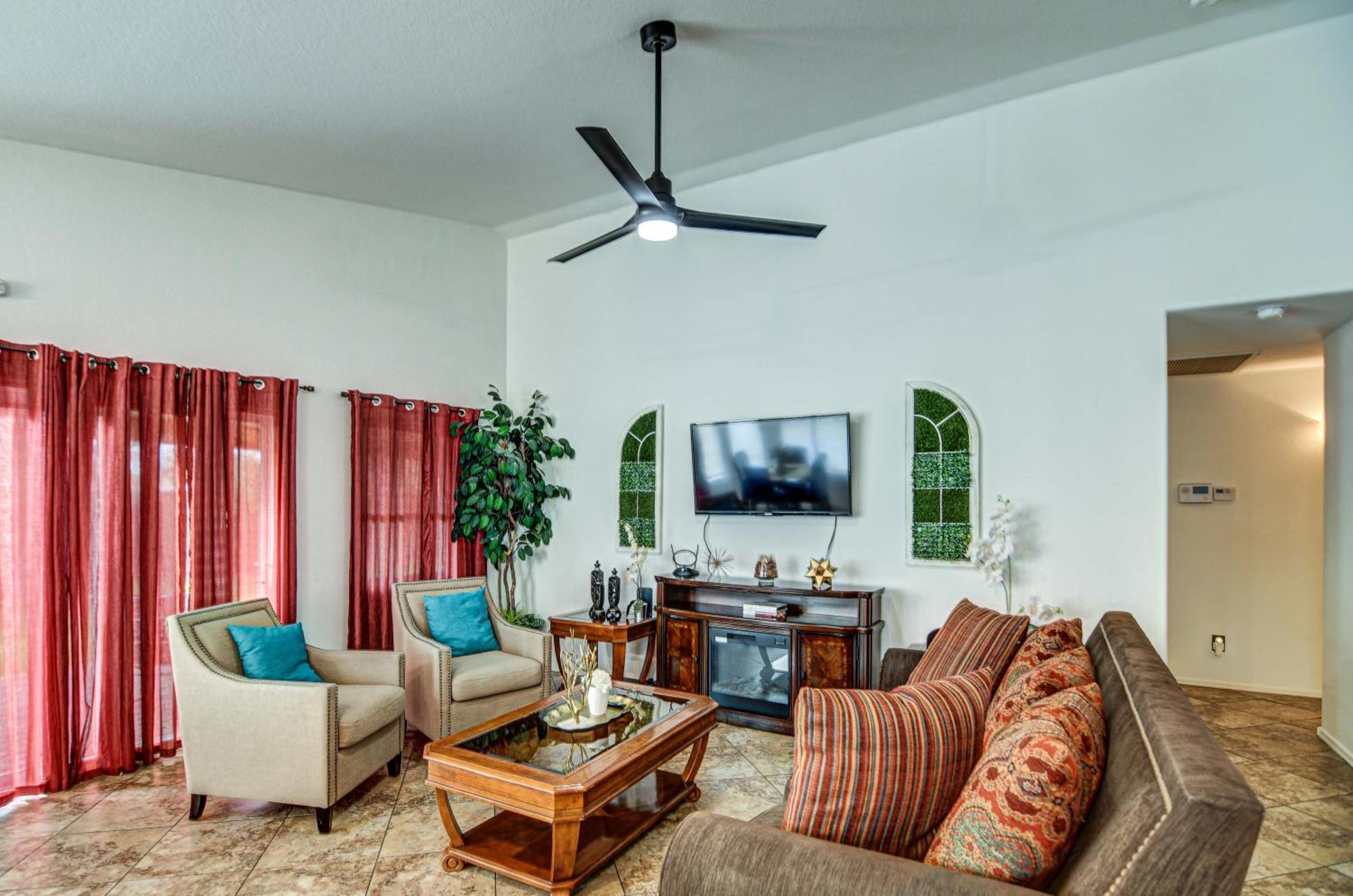 Route 66 Oasis In Downtown Gilbert With Heated Pool & Mini Golf Villa Exterior foto