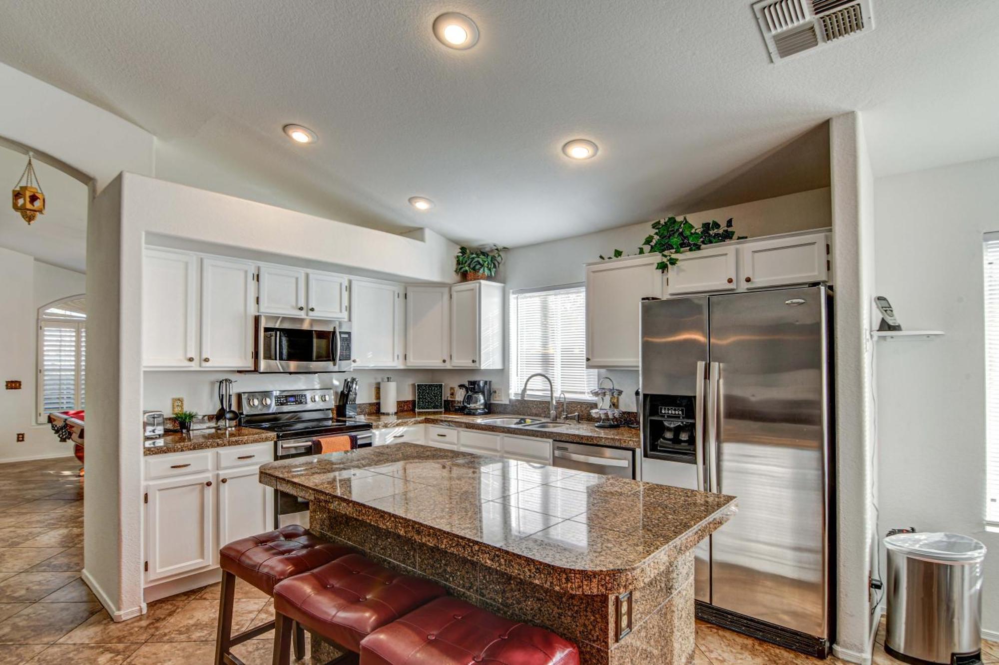 Route 66 Oasis In Downtown Gilbert With Heated Pool & Mini Golf Villa Exterior foto
