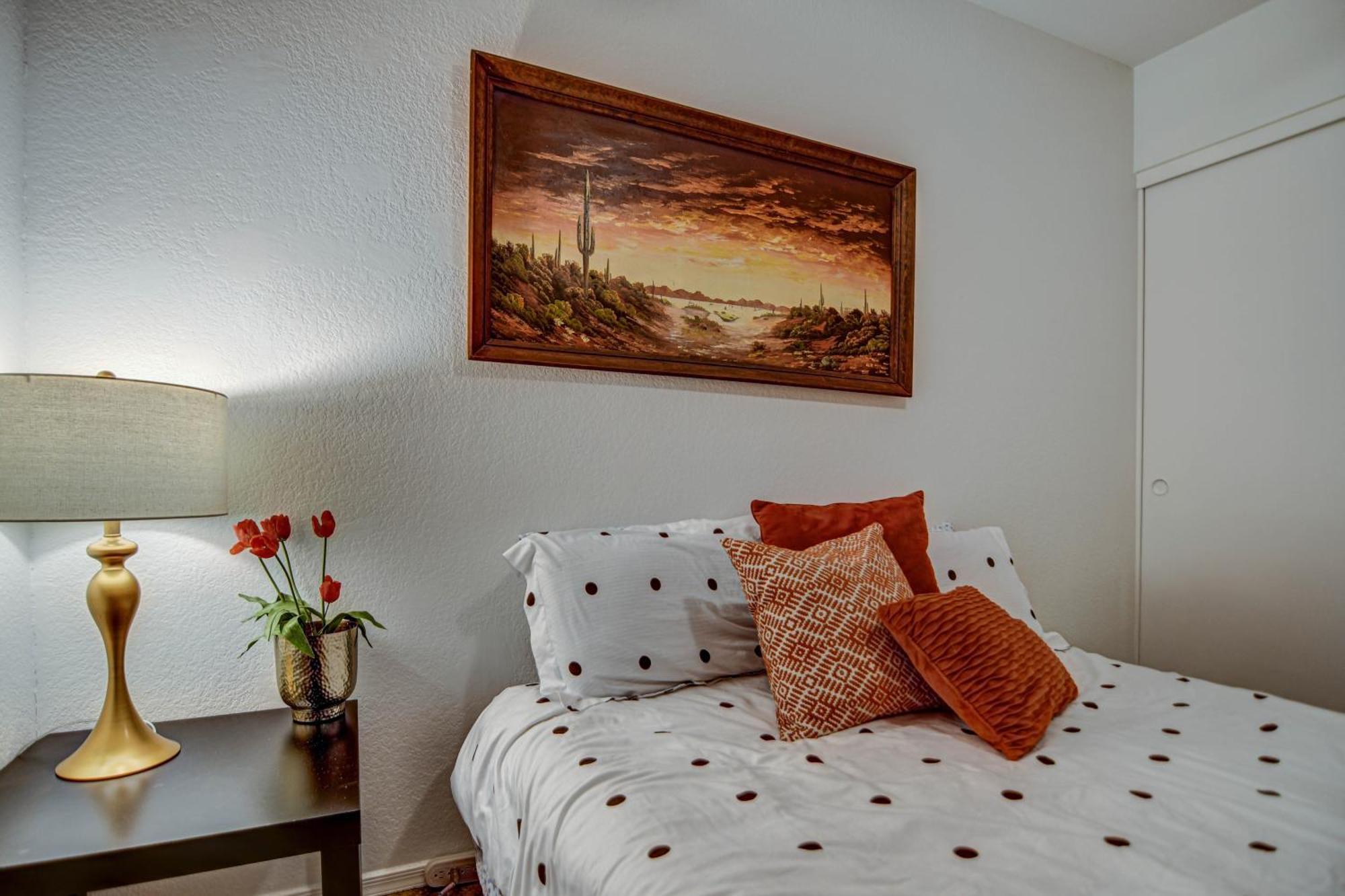 Route 66 Oasis In Downtown Gilbert With Heated Pool & Mini Golf Villa Exterior foto