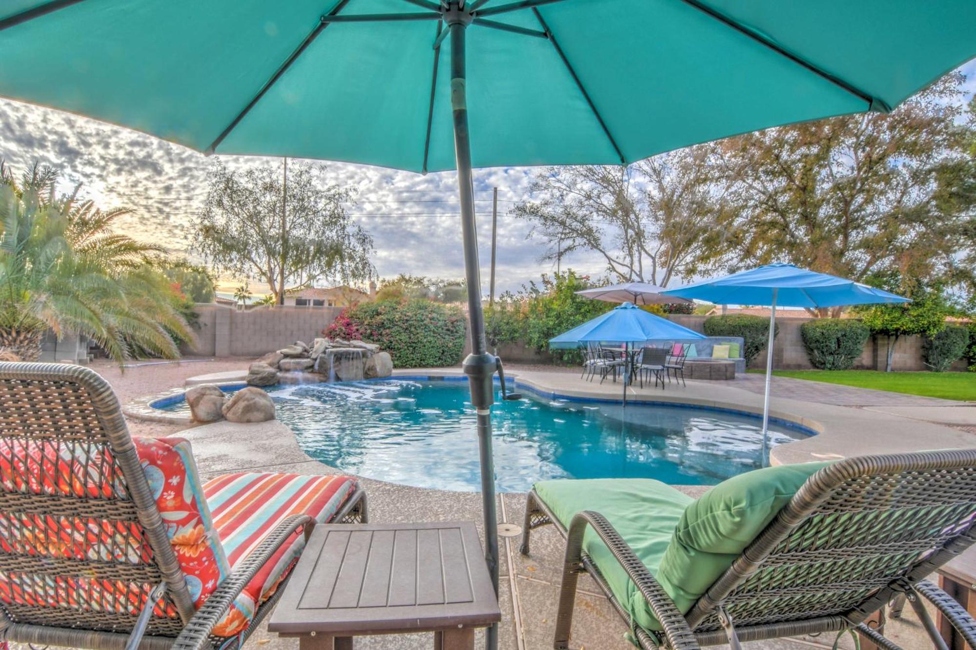 Route 66 Oasis In Downtown Gilbert With Heated Pool & Mini Golf Villa Exterior foto